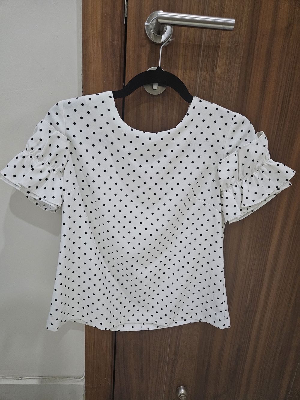 Banana Republic White Top with Black Polka Dots